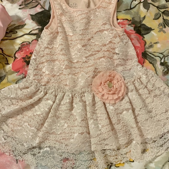Lot of three girls dresses 4T XS - Picture 2 of 4